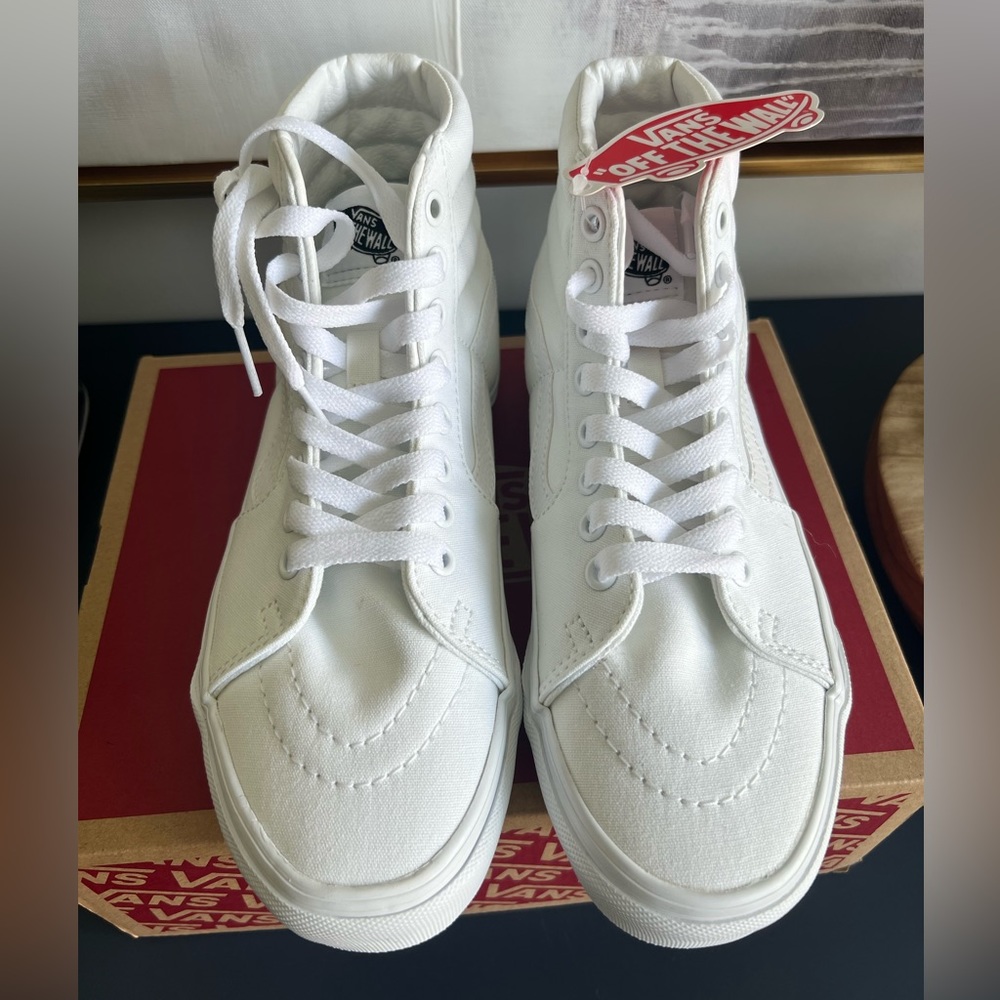 Vans SK8 Hi Racing White High Top Skate Sneaker Size 4.5 Men’s / 6 Women’s NEW🤍